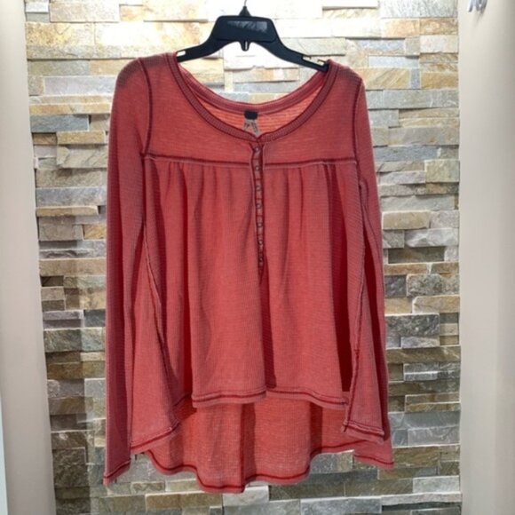 Free People We the Free Kai Henley Red - Picture 3 of 6